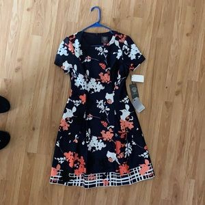 Vince Camuto dress - size 4